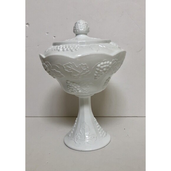 PEDESTAL CANDY DISH MIL GLASS BOWL COVERED GRAPE PATTERN 10" - Picture 3 of 11